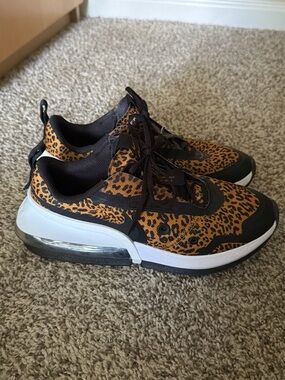 Women's Leopard Print Nike Air Sneakers - Black & Tan